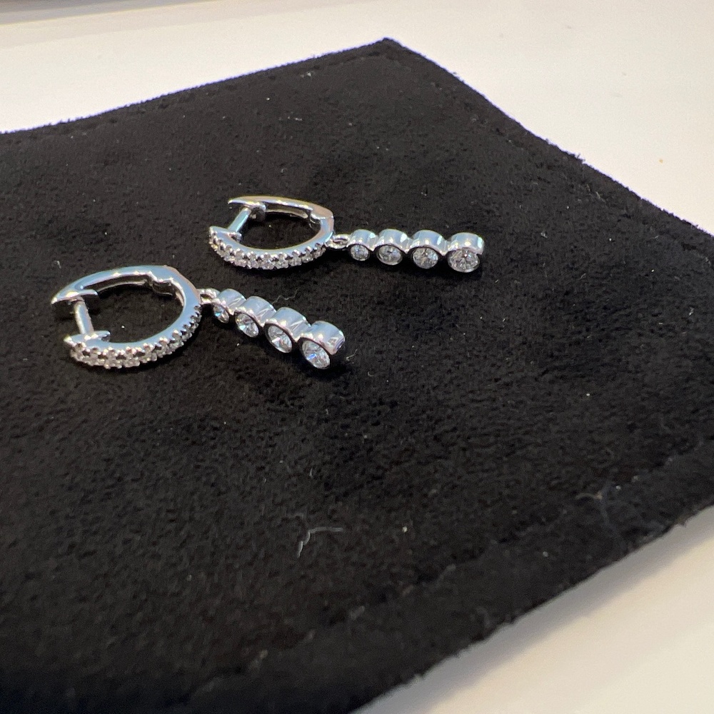 Diamond drop Earrings